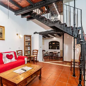  Holiday home Casa Trasteverina
