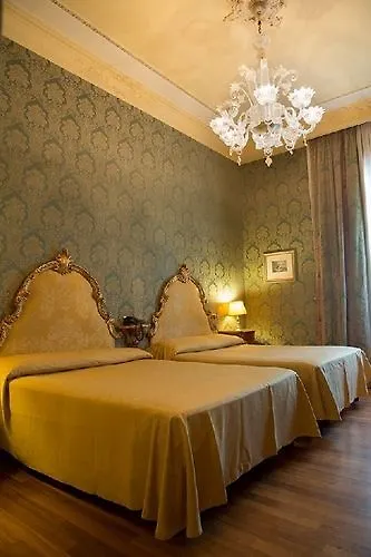 Hotel Des Epoques Rom