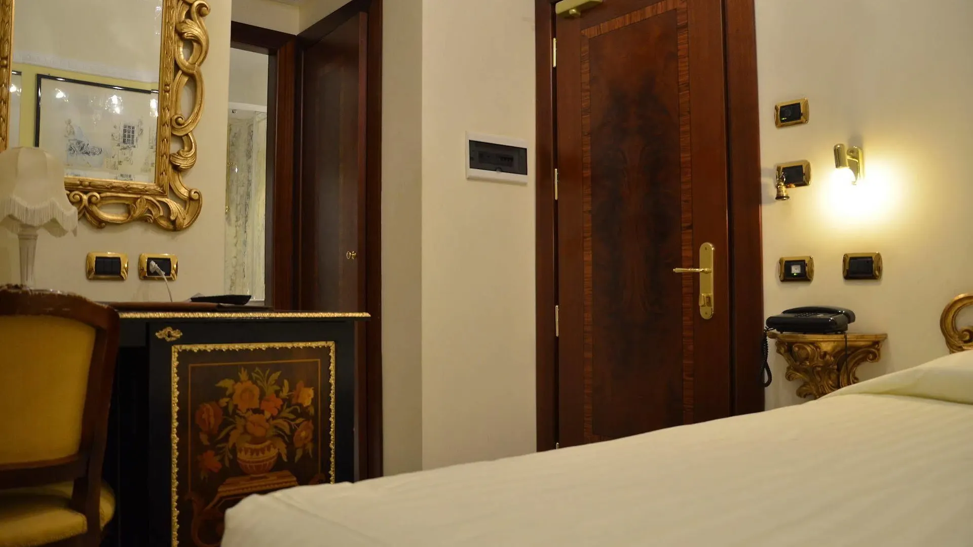 Hotel Des Epoques Rom Italien