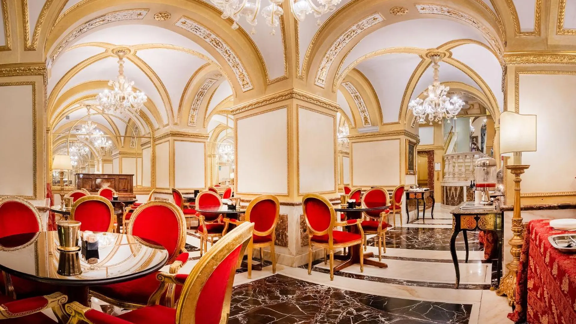 Hotel Des Epoques Rome